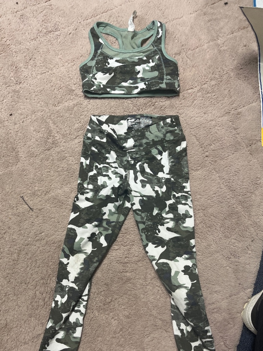 Legging and sports bra set